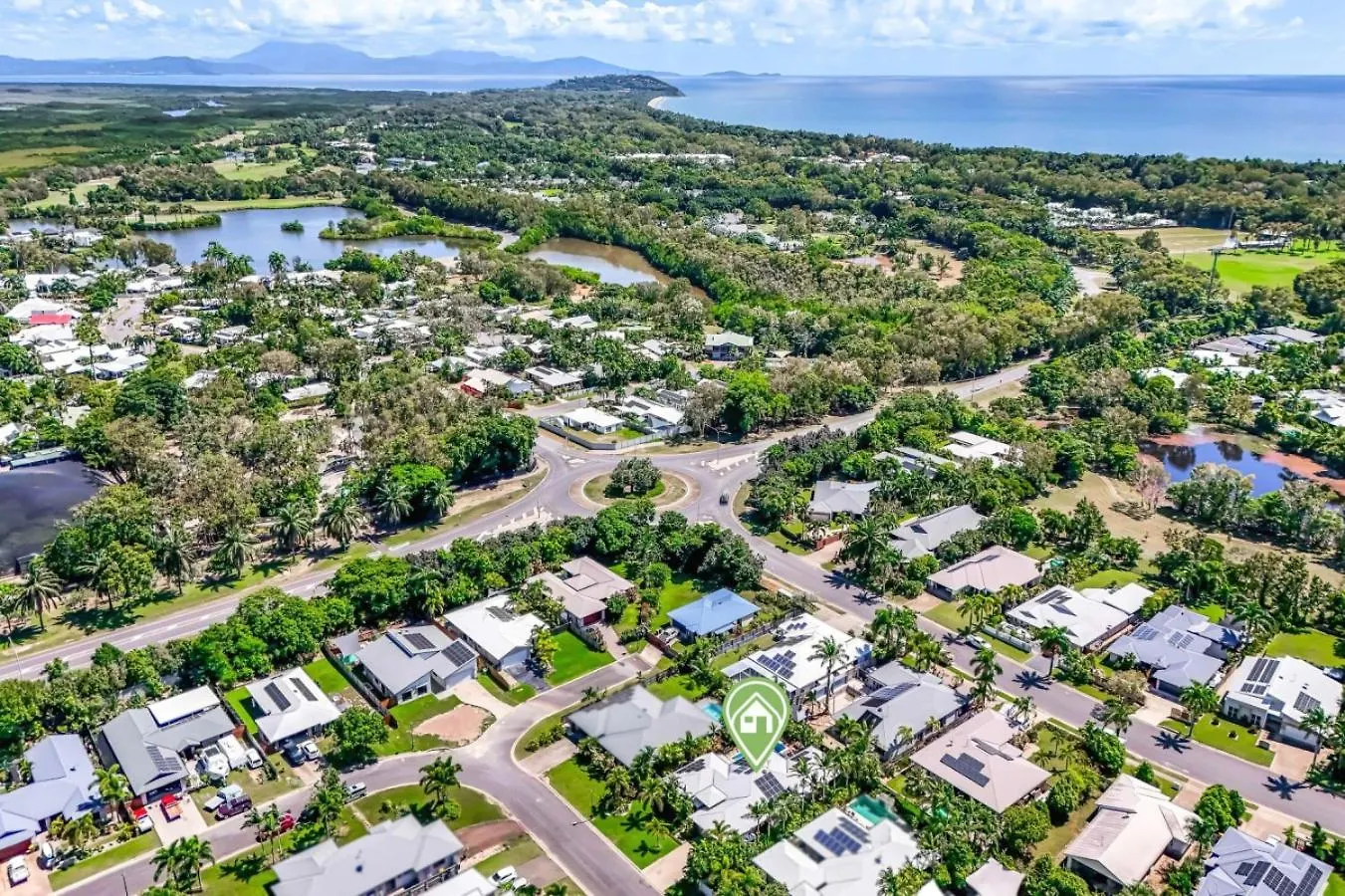 Villa Jacana At Port Douglas Australia