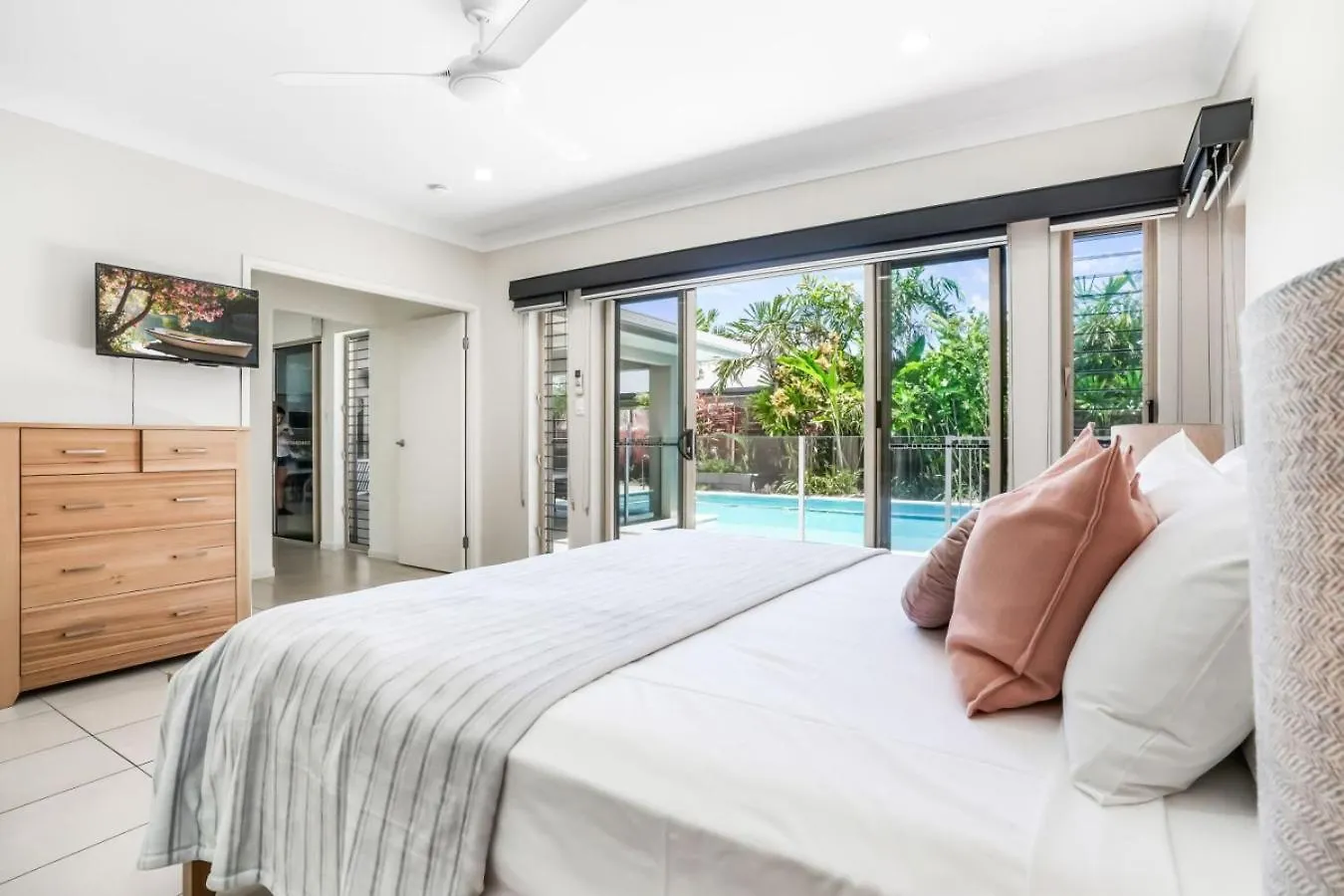 Villa Jacana At Port Douglas 0*,  Australia